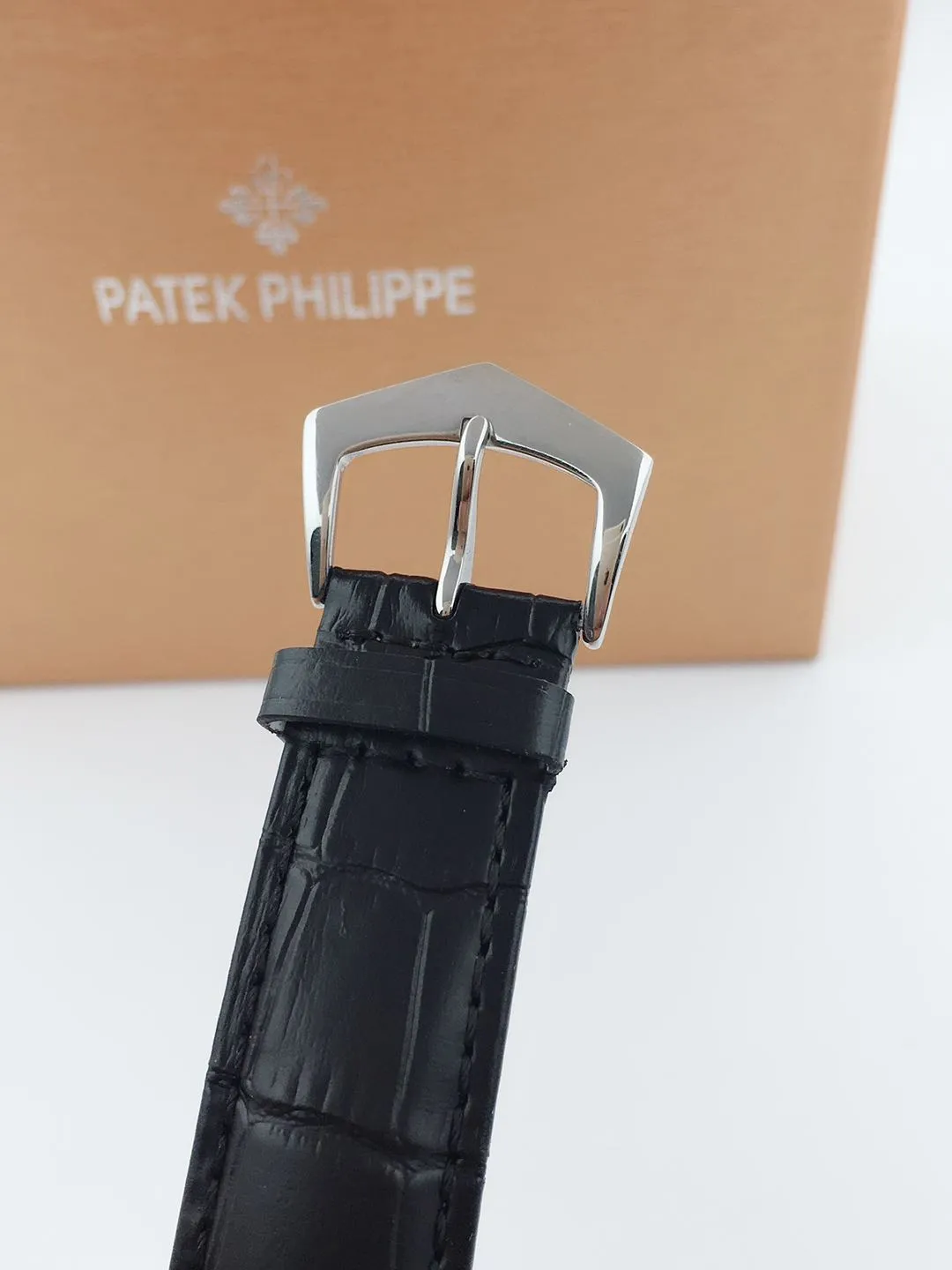 【Foreign trade import】💰960! Patek Philippe Movement: Automatic Machinery Case Diameter: 40mm Strap Material: Genuine Leather Table Bottom: See-through Bottom Buckle: Pin Buckle Waterproof Depth: Daily Waterproof